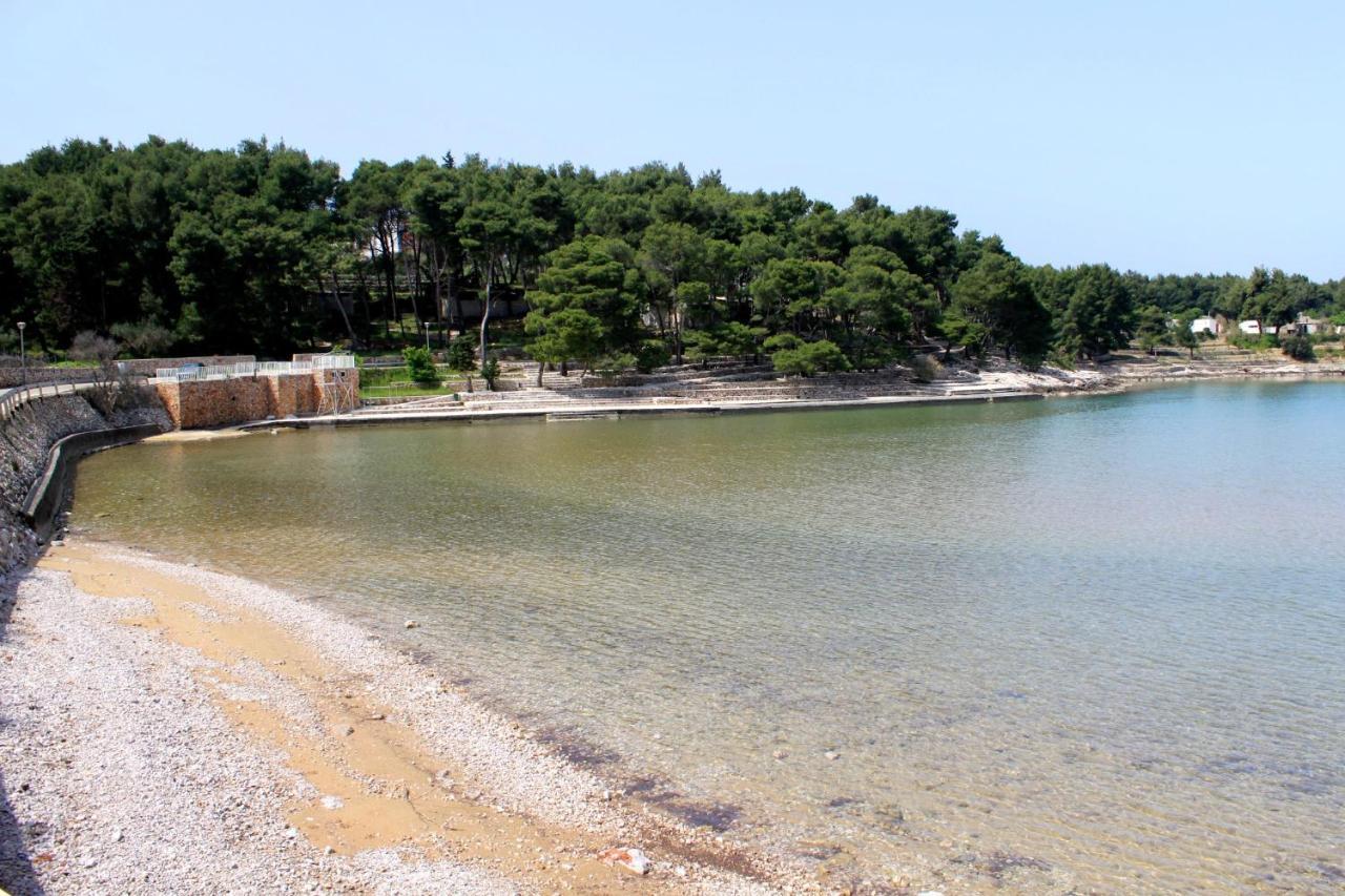 Apartments By The Sea Jelsa, Hvar - 11319 Jelsa  Exterior photo