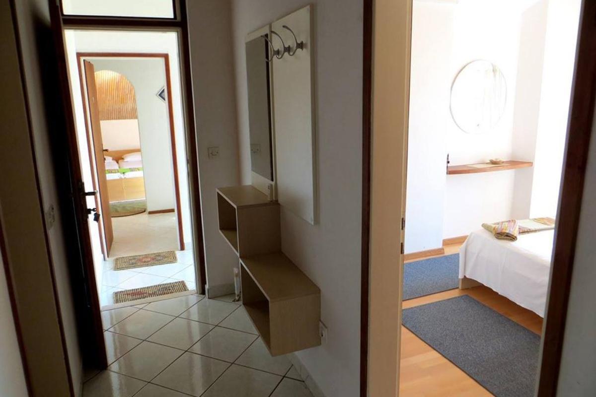 Apartments By The Sea Jelsa, Hvar - 11319 Jelsa  Exterior photo